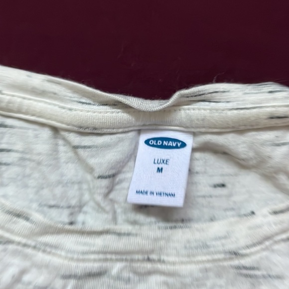 T shirt - Picture 2 of 2